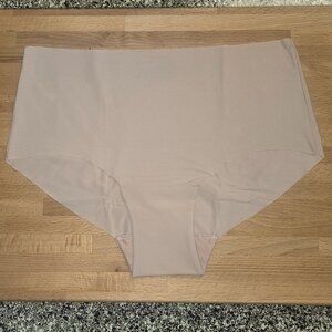 HANRO Smooth Illusion Panties Full Brief NWT/NIB